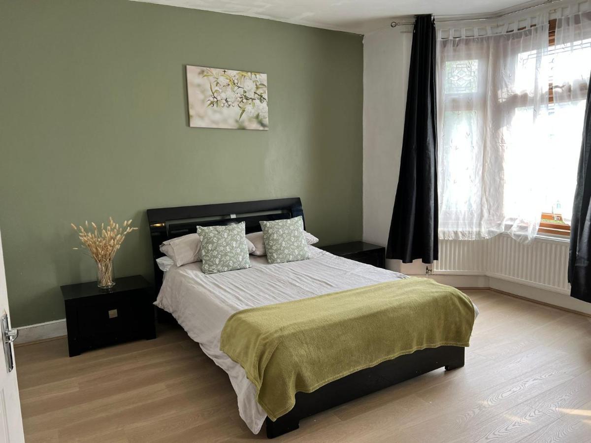 The Leyton Oasis Hotel London Eksteriør billede