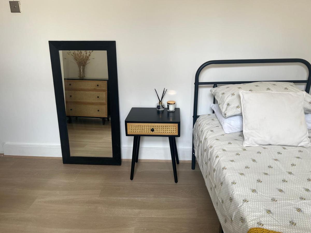 The Leyton Oasis Hotel London Eksteriør billede