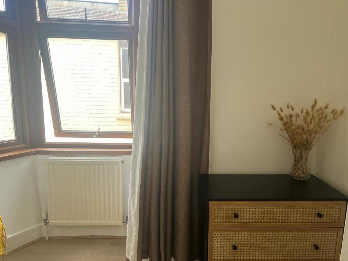 The Leyton Oasis Hotel London Eksteriør billede